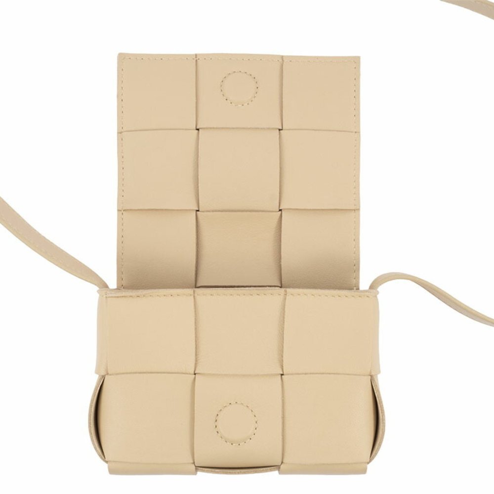 BOTTEGA VENETA Beige Lambskin Leather Shoulder Bag - Picture 6 of 10